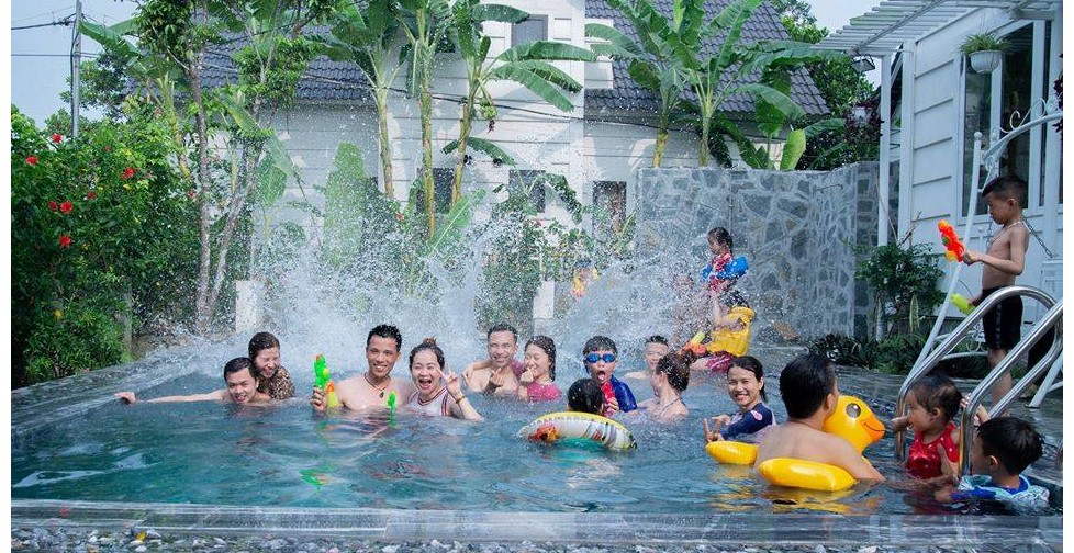 Vận hành du lịch